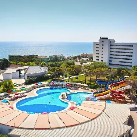 فندق Salamina Hotel By Holidaykeys