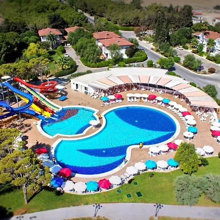 Salamina Hotel By Holidaykeys * Avgorou